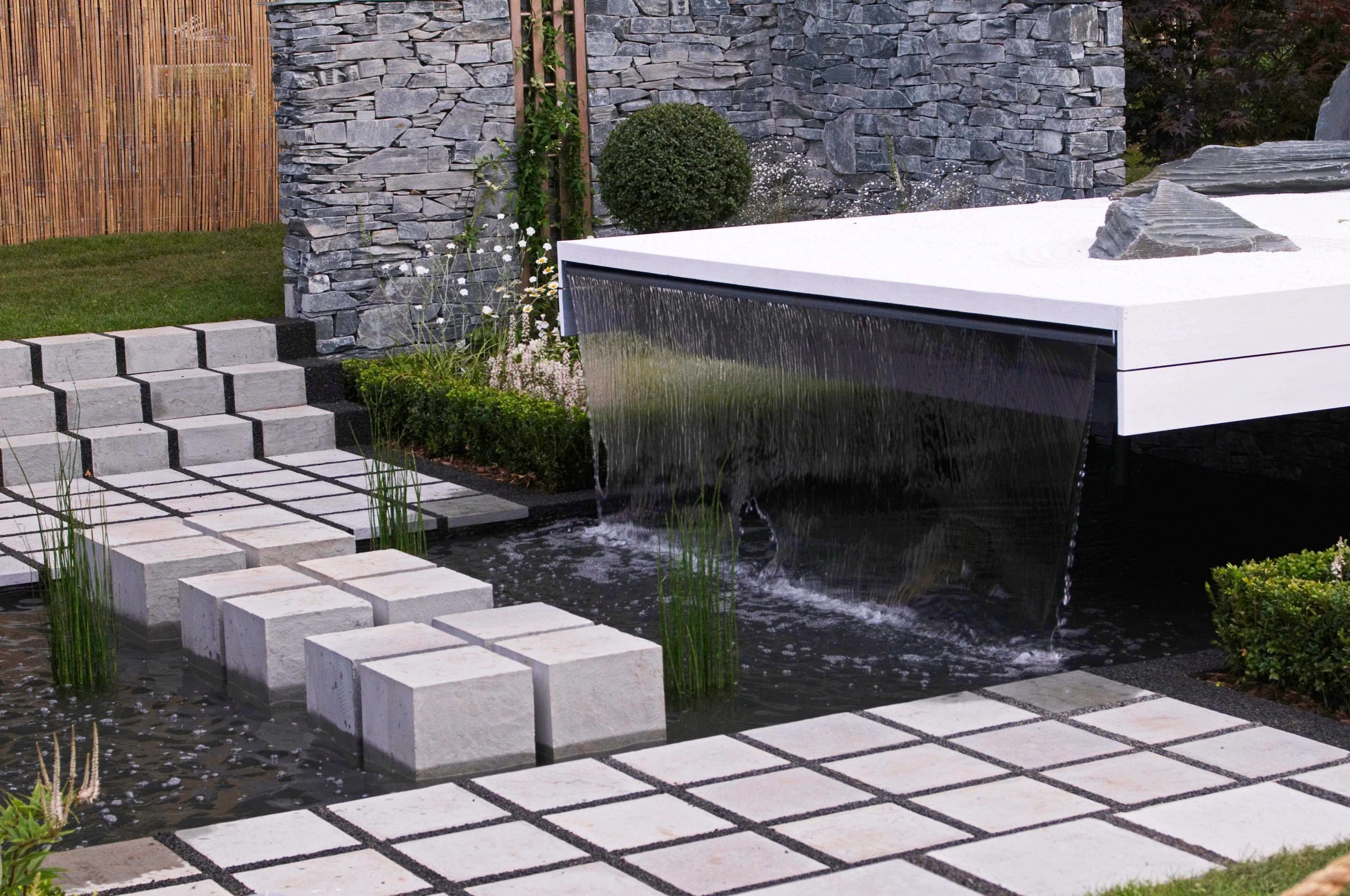 Garden Water Feature And Fountain Installation Company Bromley BR1